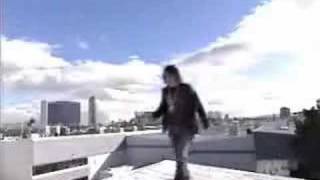 Criss Angel - Levitates from building to building OMG WOW