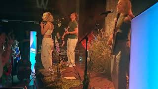 showcase Pommelien Thijs ~ Hypothetisch