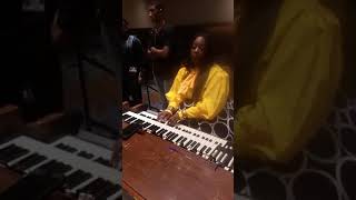 Tameka Ferebee on organ - GMWA YYA 2018
