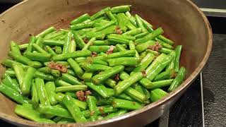 cooking beans with minced pork