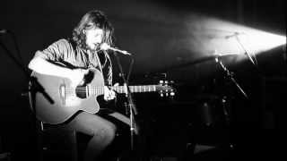 'Here Comes The Storm' (Acoustic) Live in Paris