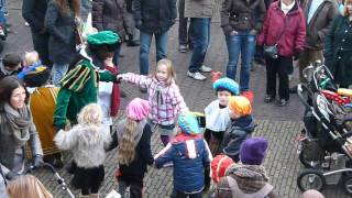 nick en zwarte piet dansen
