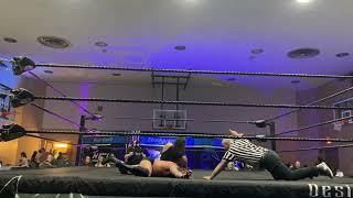 Leo Fox vs Drake Gallows