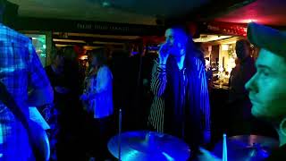 Castle inn July 2015 Laura Hugh