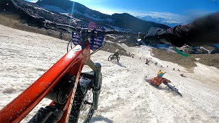 MEGAVALANCHE 2022 🏔 // Chaos on the Alpe d'Huez Glacier! - FULL RACE RUN