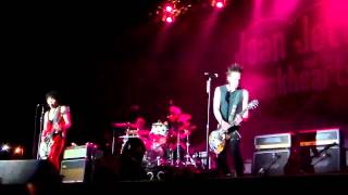 Joan Jett   Make It Back   LIVE at Memphis in May 2014