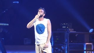 Marco Mengoni - Il lancio dell'asciugamano... - Palalottomatica 14.05.2015 #Mengonilive2015