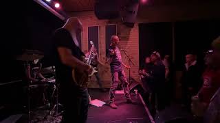 The Crosses (Die Kreuzen) - Cows and Beer songs