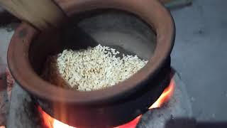 making puffed rice in traditional way ll #myshorts #puffedrice