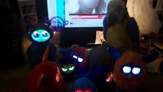 Furby blue party rocker willa and parrot dancing to I Gotta Feeling