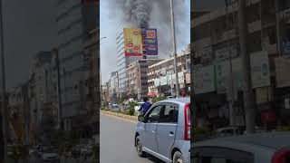 Short circut fire in gulshan e iqbal