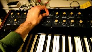 TR-707 Stepping the Arpeggiator on a Korg Polysix