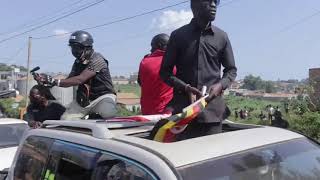 Bobi wine fighting with Police 