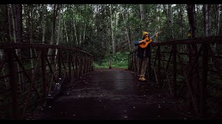 Medium Build - " Faded Blue " A Song Catcher # 202 Live Music Session