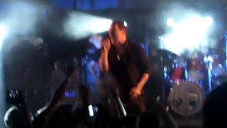 Candlebox "Far Behind"  Kevin Martin pulls a kid up on stage live at Hanna Park, Utica NY 8/06/11