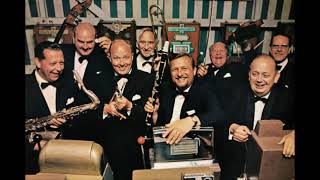 JEG HAR EN VEN, GILLELEJE VALSEN, SE NU DANSER BEDSTEFAR - Bror Kalles Kapel 1978