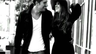 Nikki & Rich - Rainbow