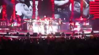 Robbie Williams - O' Fortuna + Let Me Entertain You Live Paris 31/03/2015