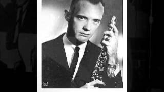 Tin Roof Blues: Clarinet-Fountain style w/Trombone Call and Answer