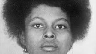ASSATA SHAKUR : KISA CHAKE CHA KUSAKWA NA FBI KWA ZAIDI YA MIAKA 40 BILA KUKAMATWA MPAKA KIFO CHAKE 