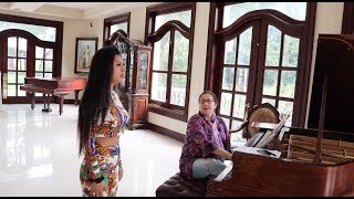 Vocal Warmup with Dr. Melanie Birnbaum