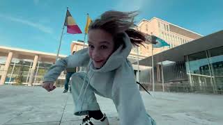 Your BEST Vlog Gimbal 2025 | Hohem iSteady V3 Ultra | Smartphone Stabilizer