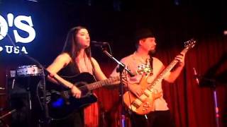Alleluia - Vanessa Lively - Live at Momo'