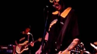 Os Pazuzus - 9 Volt (Man Or Astro-man? cover - live)