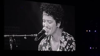 Bruno Mars - 上を向いて歩こう(sukiyaki)/Talking To The Moon Medley (Live at 京セラドーム2022)