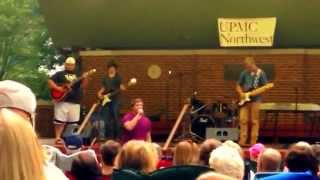 Joey Lillard sings "Turn the Page" by Bob Seger