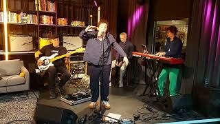 Rainbirds - Never Gone  live @RadioEins  im Bikini