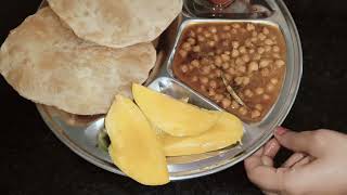 छोले भटूरे रविवार का दिन कुछ अच्छाहो👌👍😍 जाए#viralvideo #food #cooking
