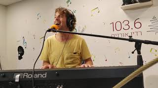 Daniel Dor - Thank you for the oranges . LIVE @ the Secret show of Ronen Tsumer