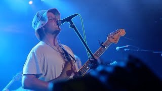 Mac DeMarco - Freaking Out The Neighborhood LIVE!