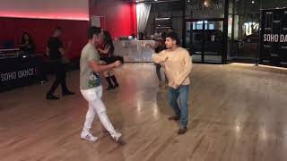 JOEL & MIKE  BAILANDO SALSA CALEÑA SOHO DANCE LA 2019