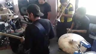 Deteniendo el tiempo - Los Nadie Crew (ensayo)