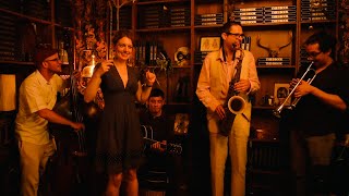 Annie Hägg's Hot Five plays "Dinah" at the Hungry Minds Pop-Up in NYC