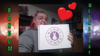Random Wednesday: Unboxing Bunny James