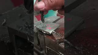 How to make a simple bracket from angle bar fast and easy.#amazing#metal#machine #metalwork #milling
