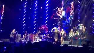 Foo Fighters, Stevie Nicks, and Haim - Stop Draggin' My Heart Around (Live at The Forum 9/21/15)