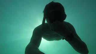 Tuffo in apnea nel lago di Garda.Gopro Hero4 Silver.