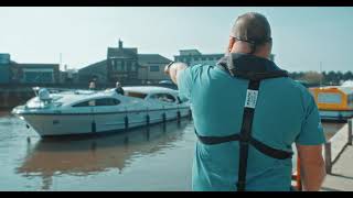 Mooring up at Great Yarmouth Yacht Station | Visiting the Broads