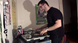 Dj Color Freestyle scratching per Locals Magazine