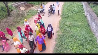 kavdiya ko d.j se late hue