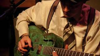 Bluesman FELIX SLIM Live on Finn's Revolution WUSB 10/30/2018