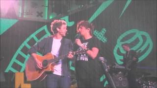 Louis and Niall talking in Helsinki 27.6.2015