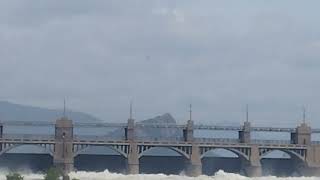Mettur dam water Outflow from 16 gate 01.08.2024