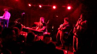 Vulfpeck - Outro » Speedwalker featuring Joey Dosik - Live in LA