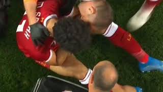 ¡Sergio Ramos disloca brazo a Salah !