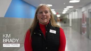 School Board Recognition Month : Trustee Kim Brady Does a Science Project at Field MS